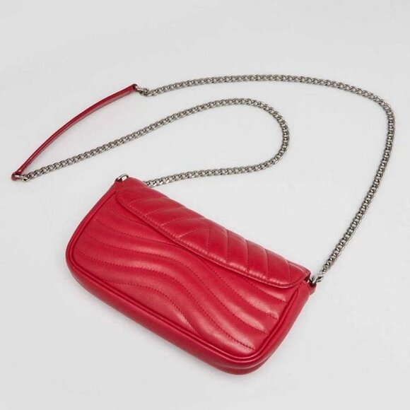 Louis Vuitton Red Quilted Leather New Wave Chain Pochette Bag - Picture 3 of 12